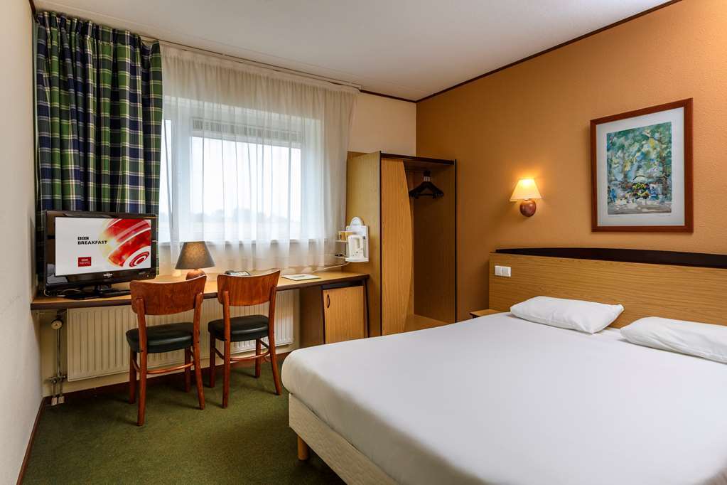 Campanile hotel y restaurante Delft Habitación foto